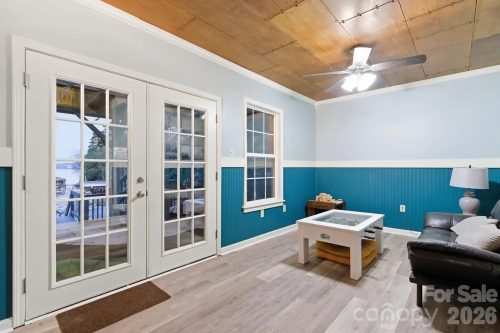 547 Lake Shore Drive Norwood, NC 28128