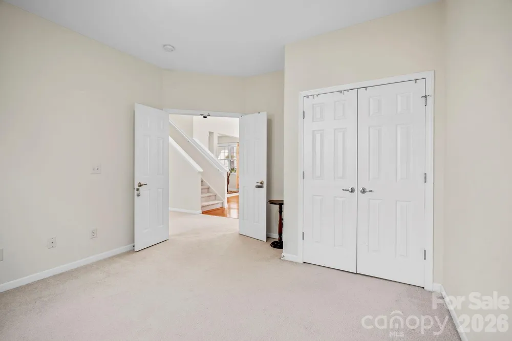 2 Breyerton Court Asheville, NC 28804
