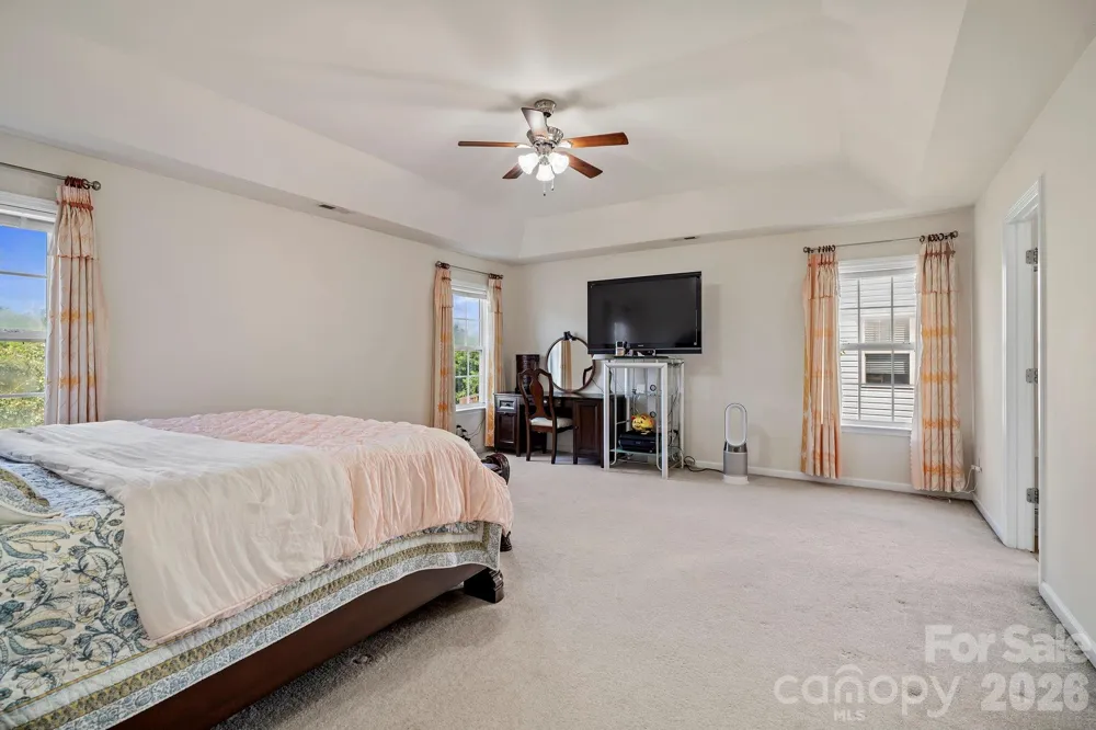 2 Breyerton Court Asheville, NC 28804