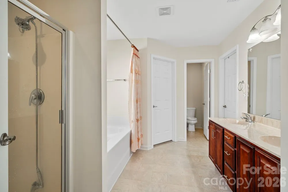 2 Breyerton Court Asheville, NC 28804