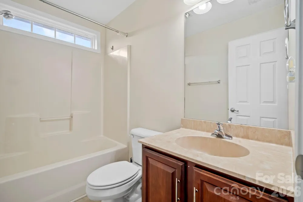 2 Breyerton Court Asheville, NC 28804