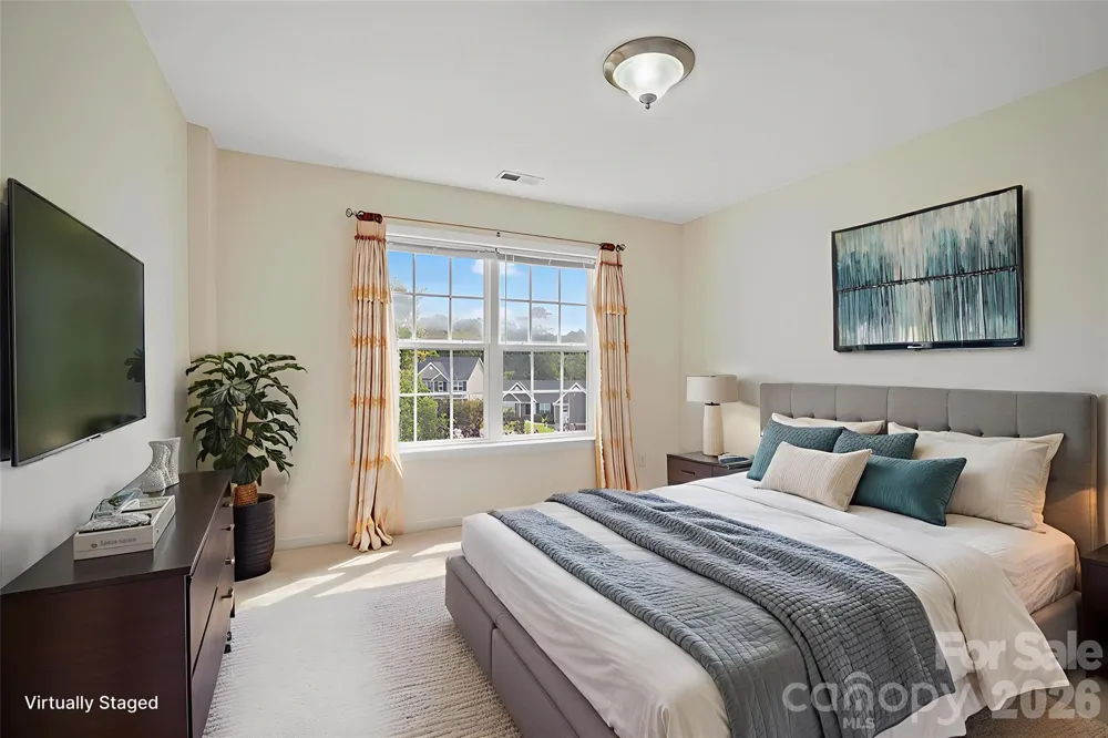 2 Breyerton Court Asheville, NC 28804