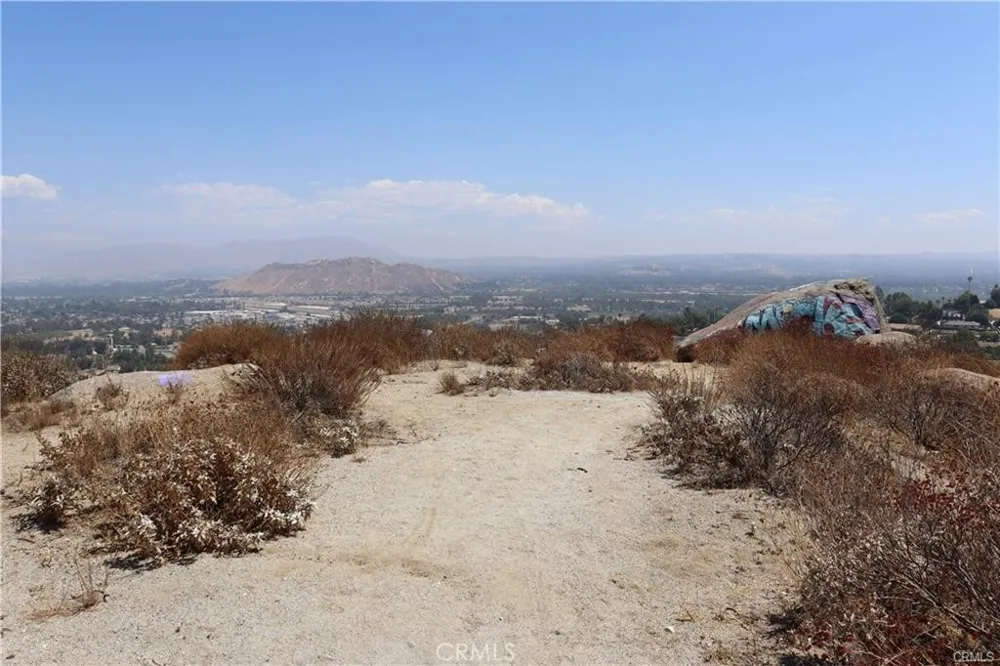Avenida Michaelinda Jurupa Valley, CA 92509