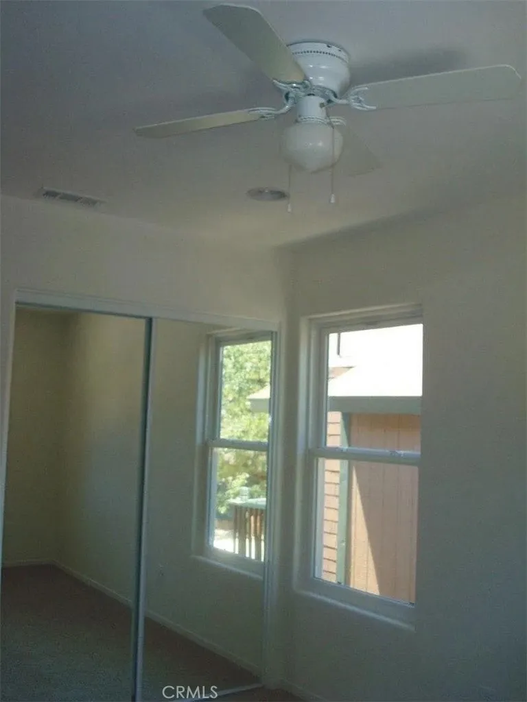 33363 Forrest Running Springs, CA 92382
