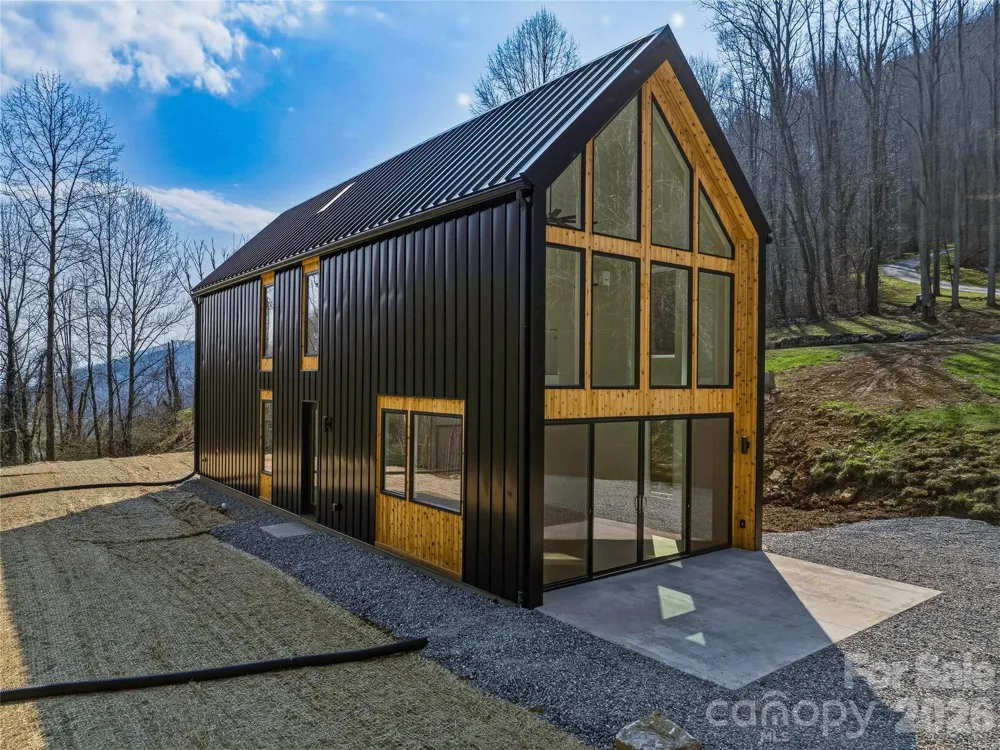 710 Kendal Drive Leicester, NC 28748
