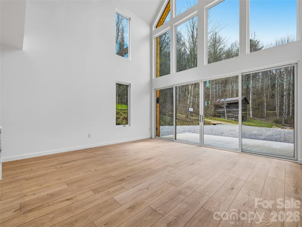 710 Kendal Drive Leicester, NC 28748