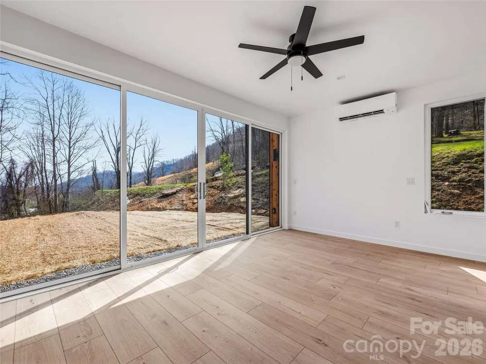710 Kendal Drive Leicester, NC 28748
