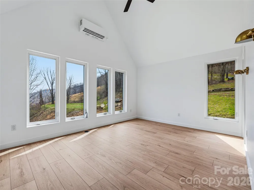 710 Kendal Drive Leicester, NC 28748