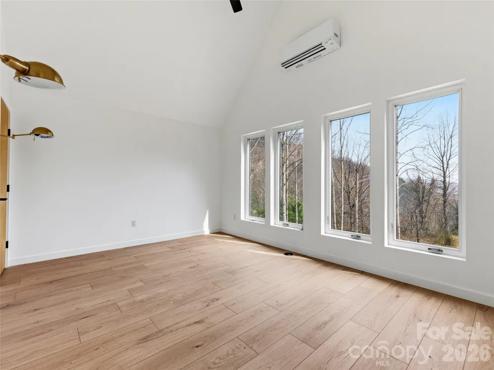 710 Kendal Drive Leicester, NC 28748