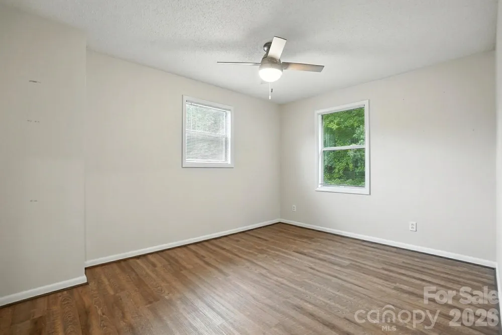 1101 Surry Lane Gastonia, NC 28054