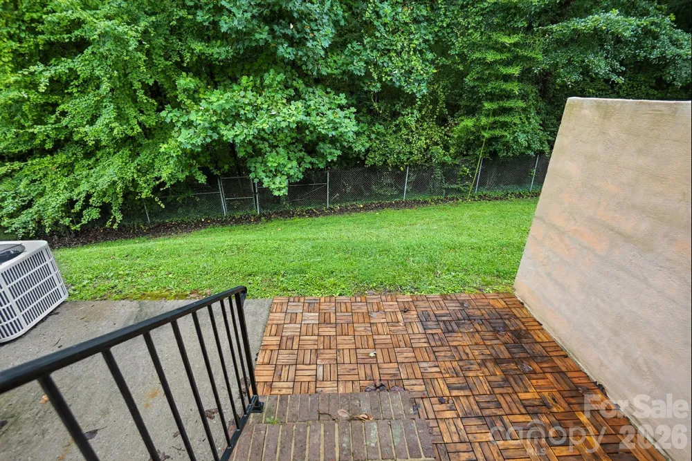 1101 Surry Lane Gastonia, NC 28054