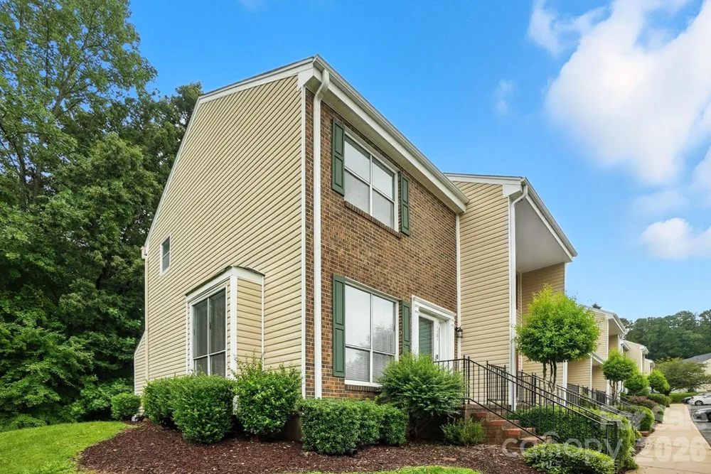 1101 Surry Lane Gastonia, NC 28054