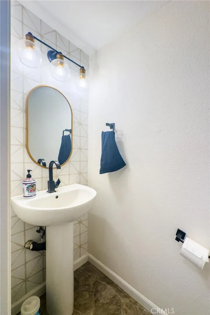 544 Orange #B La Puente, CA 91744