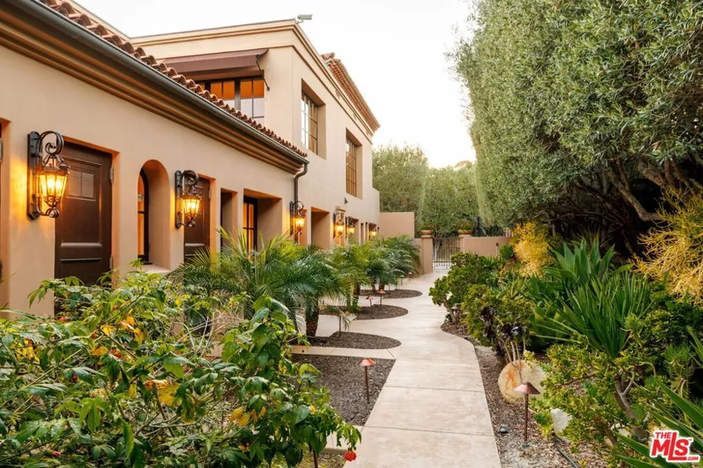358 Woodley Road Santa Barbara, CA 93108