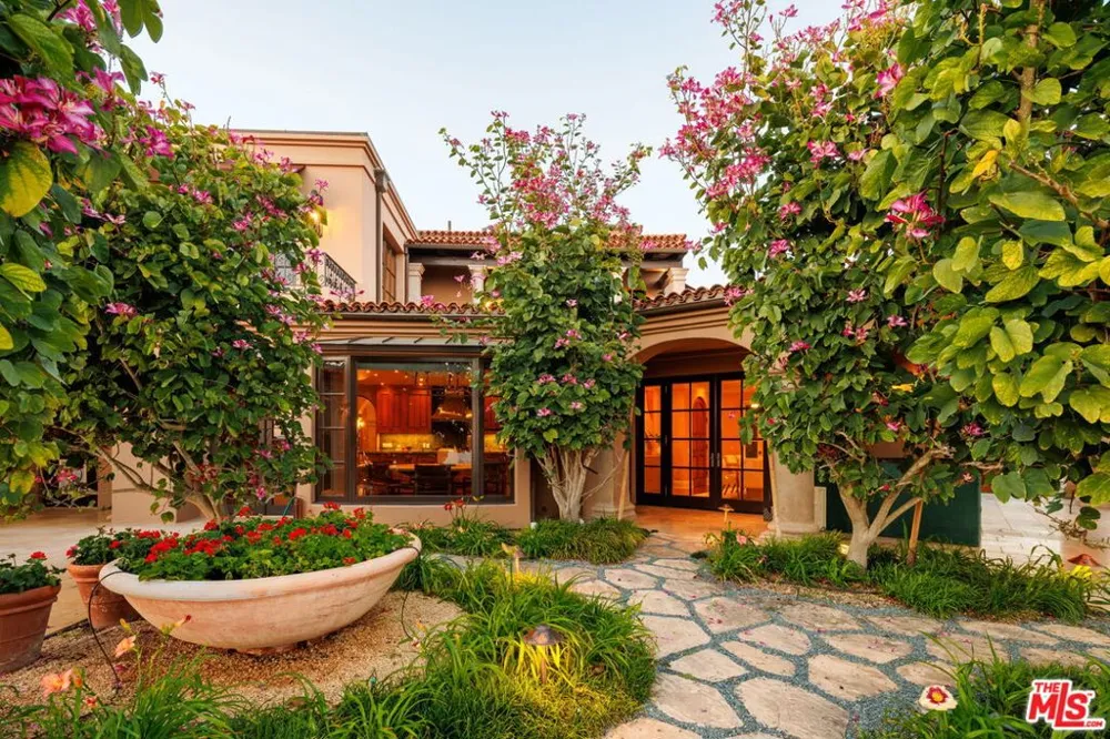 358 Woodley Road Santa Barbara, CA 93108