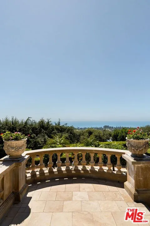 358 Woodley Road Santa Barbara, CA 93108