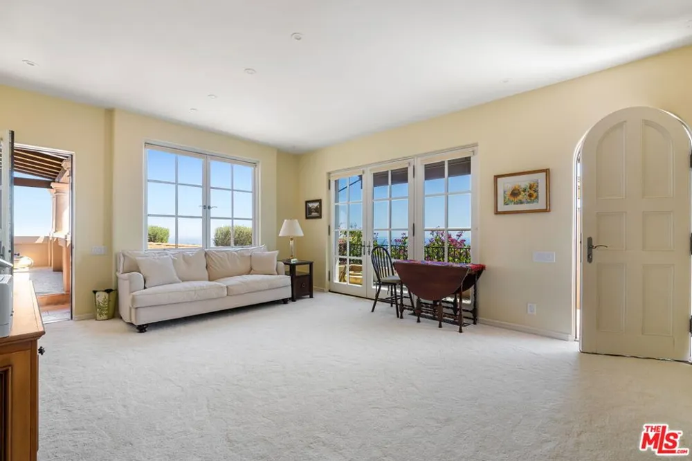 358 Woodley Road Santa Barbara, CA 93108