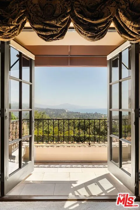358 Woodley Road Santa Barbara, CA 93108