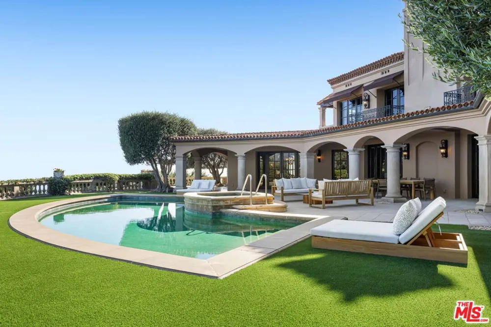 358 Woodley Road Santa Barbara, CA 93108
