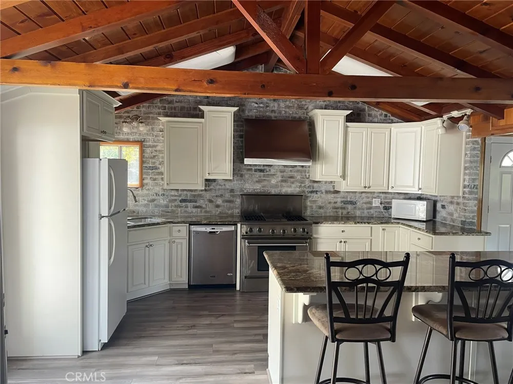53327 Road 432 Bass Lake, CA 93604