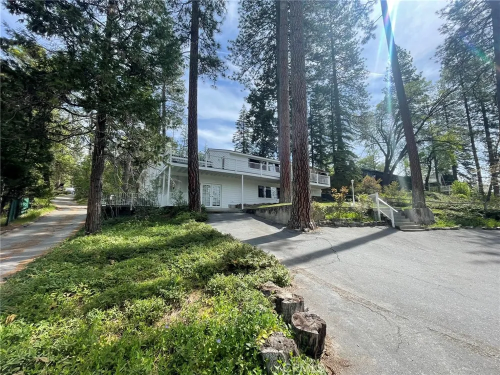 53327 Road 432 Bass Lake, CA 93604