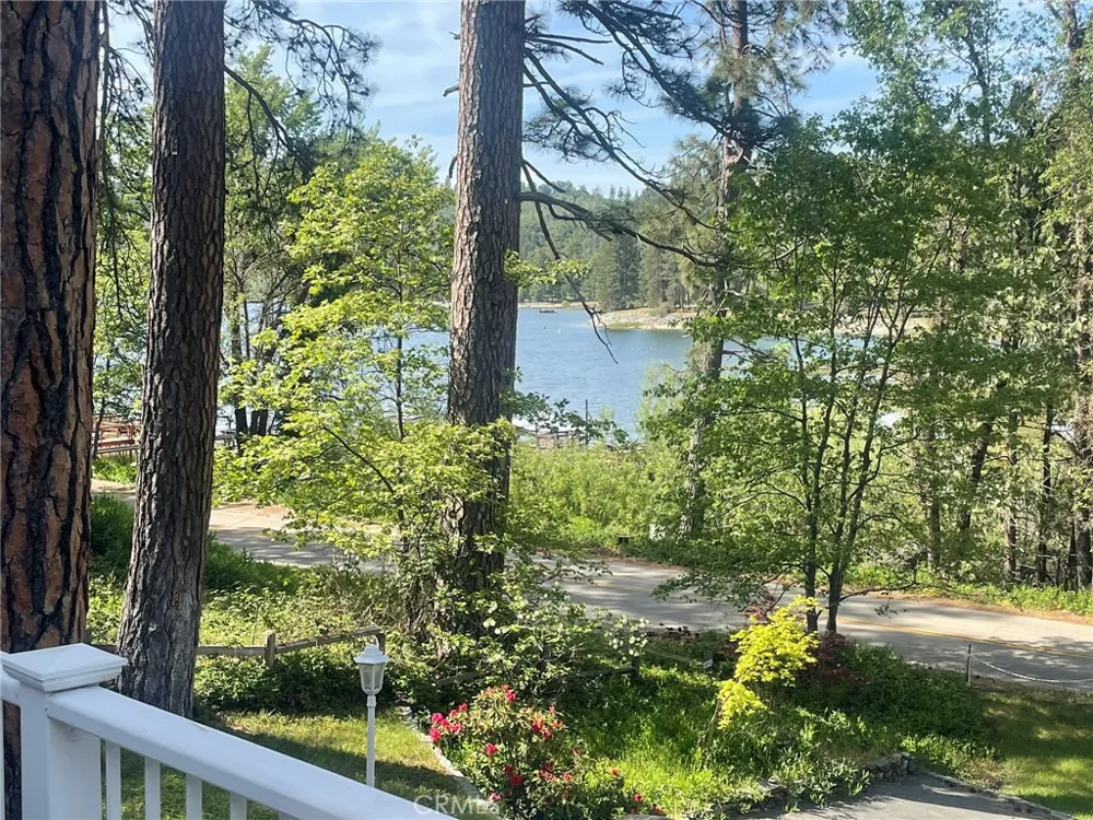 53327 Road 432 Bass Lake, CA 93604