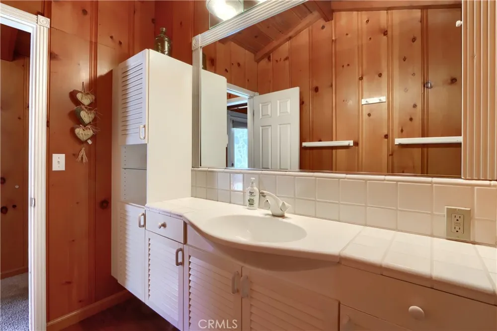 53327 Road 432 Bass Lake, CA 93604