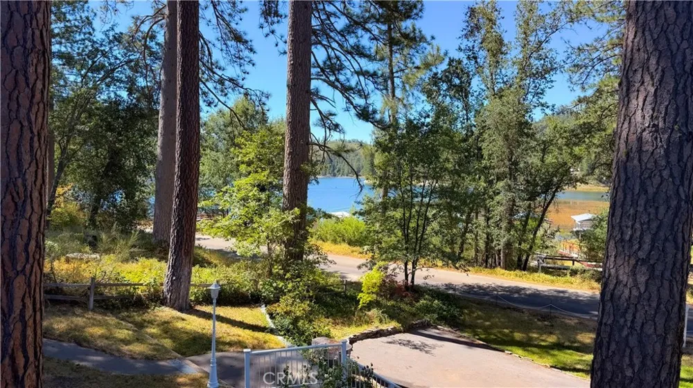 53327 Road 432 Bass Lake, CA 93604