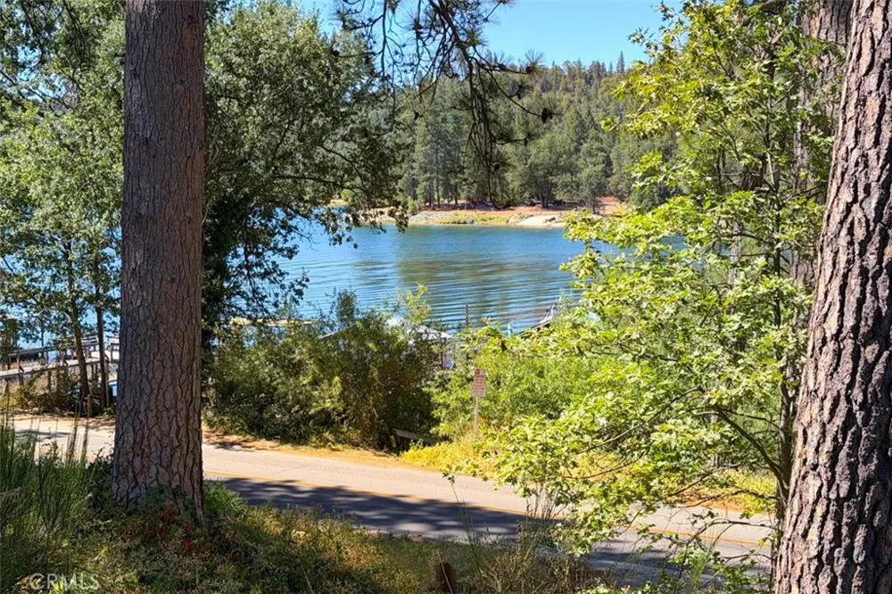 53327 Road 432 Bass Lake, CA 93604