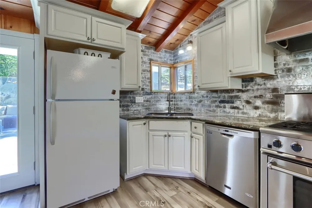53327 Road 432 Bass Lake, CA 93604