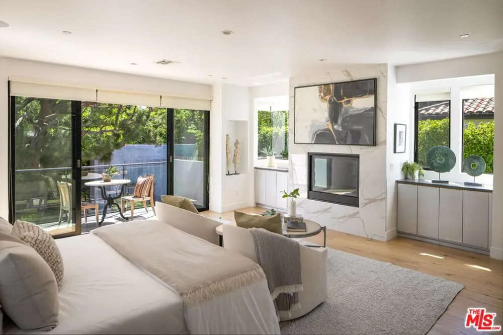 616 Fuller Avenue Los Angeles, CA 90036