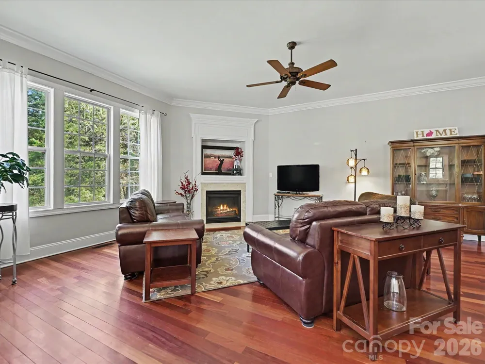 4221 Barons Court Harrisburg, NC 28075