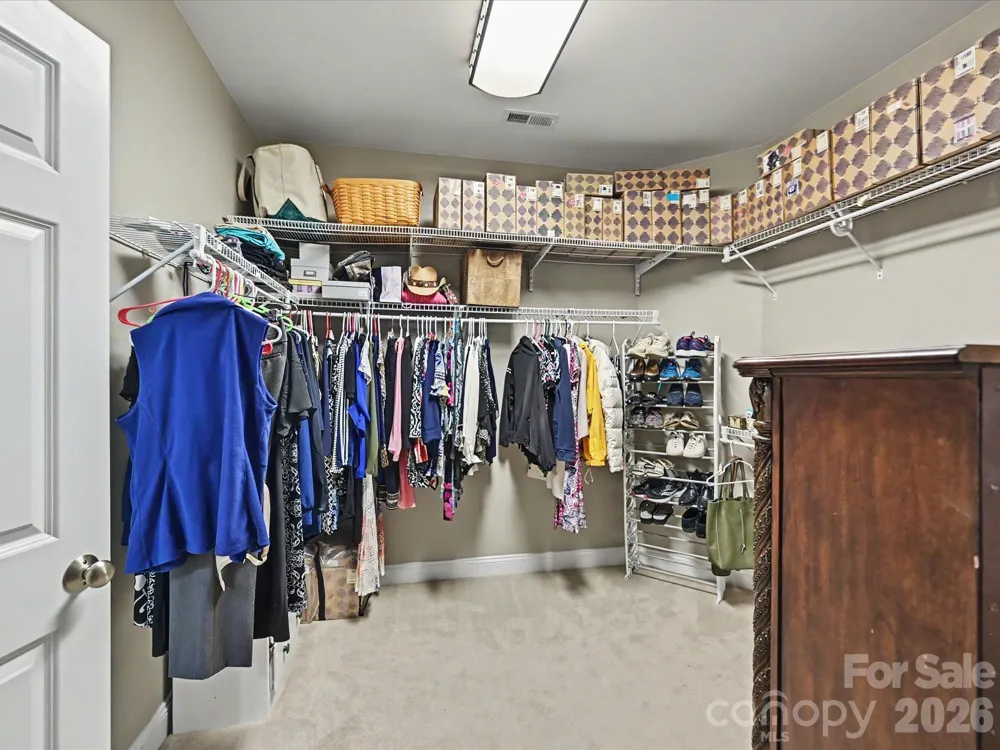 4221 Barons Court Harrisburg, NC 28075