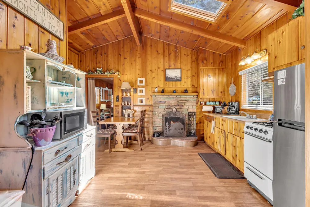 53460 Tollgate Road Idyllwild, CA 92549
