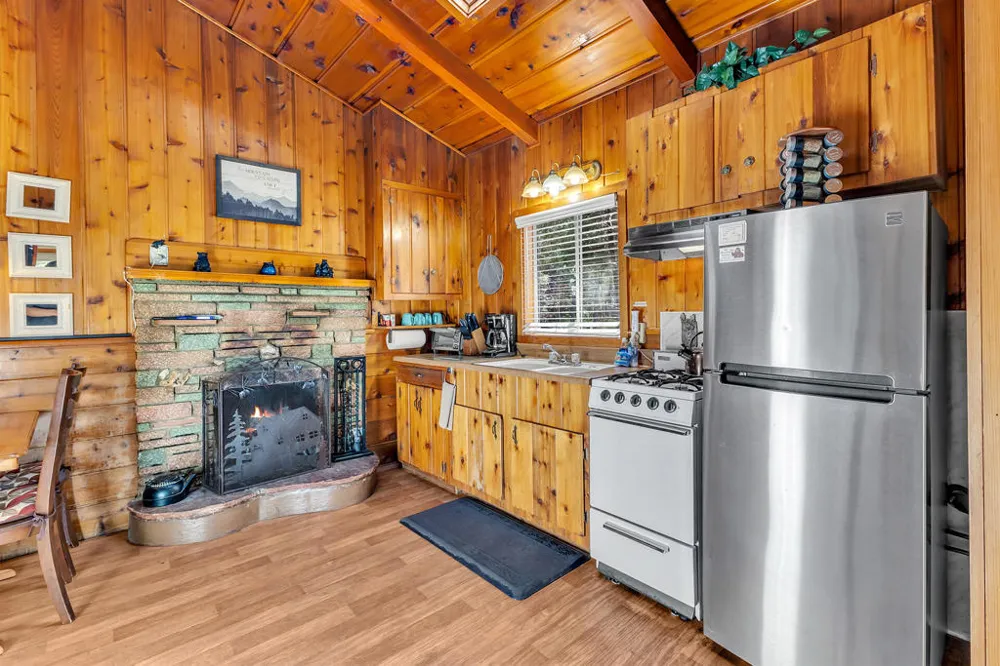 53460 Tollgate Road Idyllwild, CA 92549