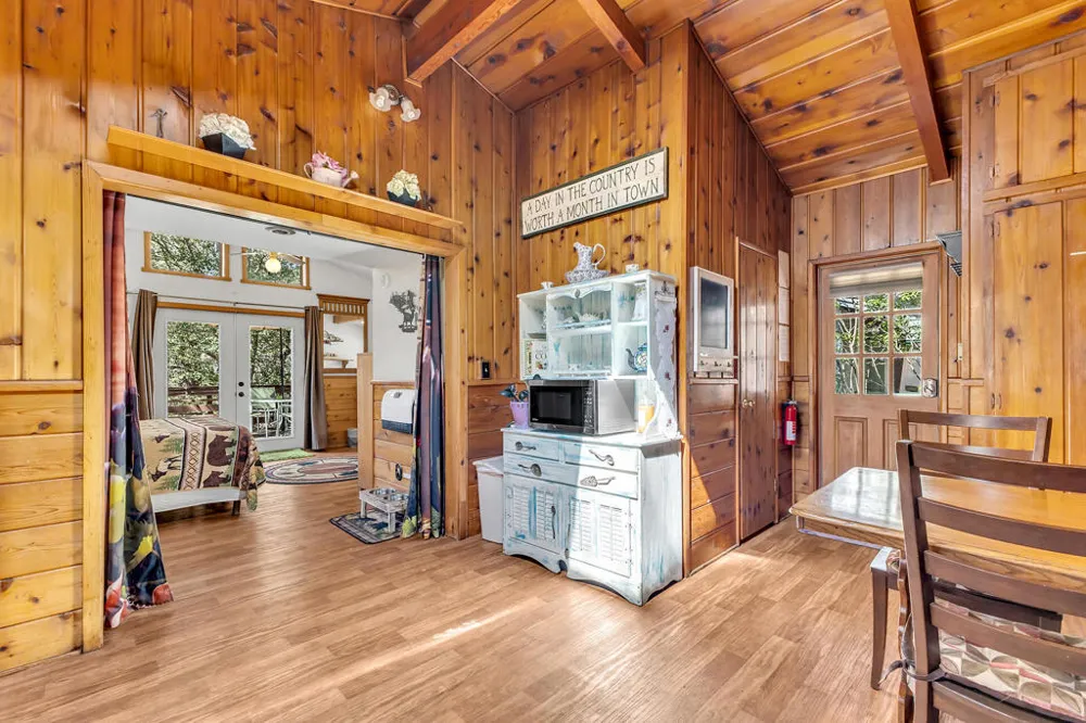 53460 Tollgate Road Idyllwild, CA 92549