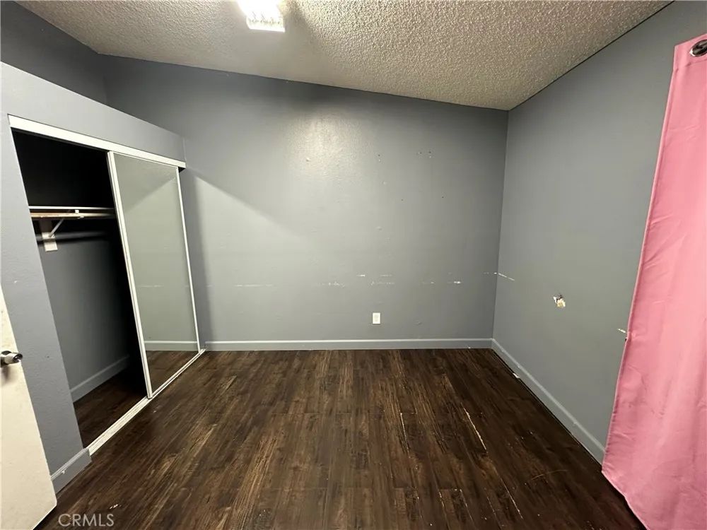 165 Racquet Club Drive Compton, CA 90220