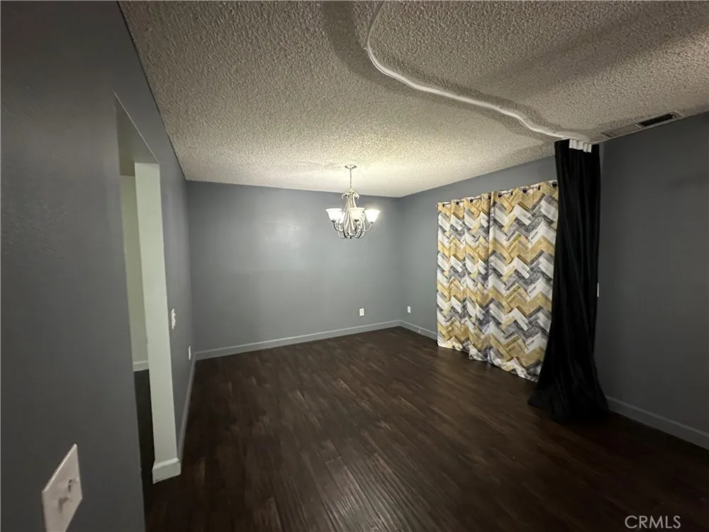 165 Racquet Club Drive Compton, CA 90220