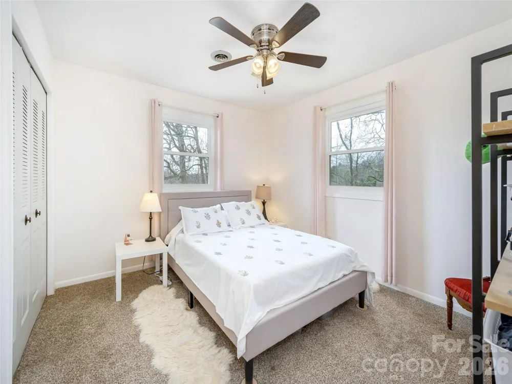 103 Oakwood Place #4 Hendersonville, NC 28792
