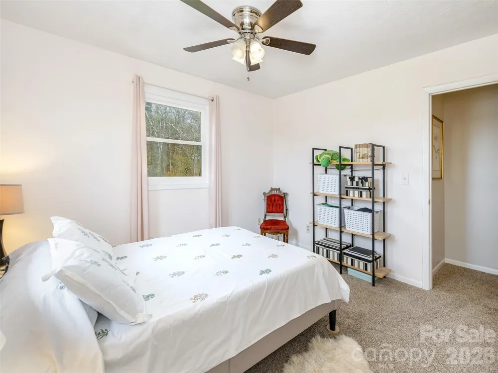 103 Oakwood Place #4 Hendersonville, NC 28792