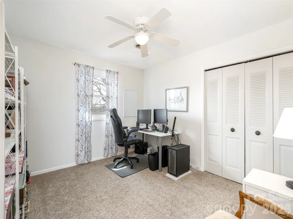 103 Oakwood Place #4 Hendersonville, NC 28792