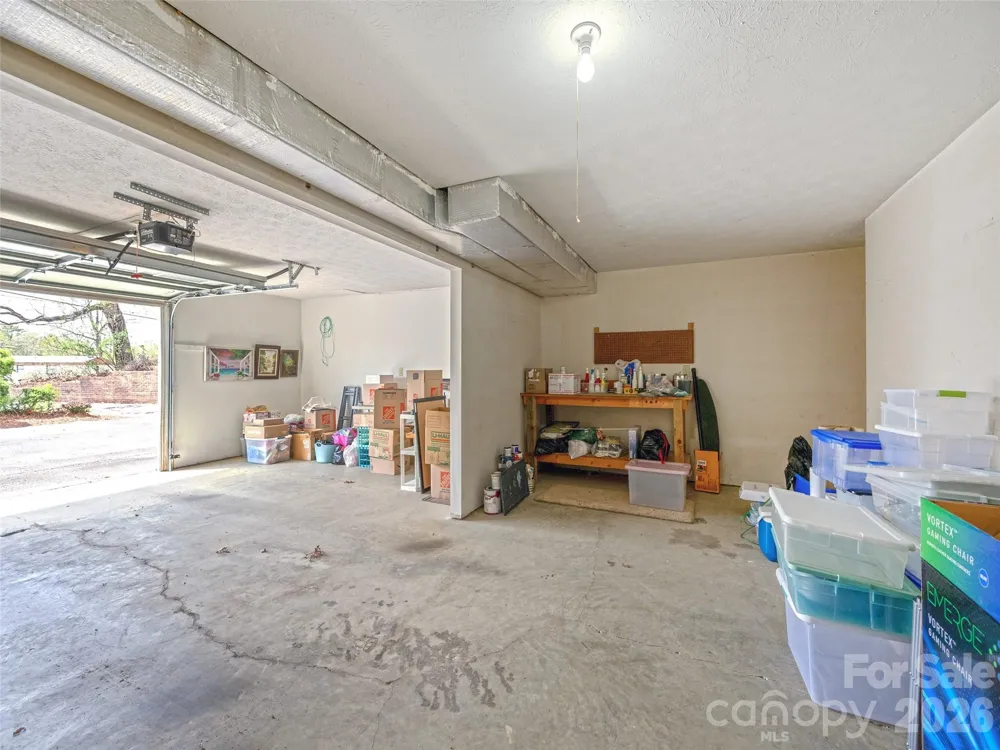 103 Oakwood Place #4 Hendersonville, NC 28792