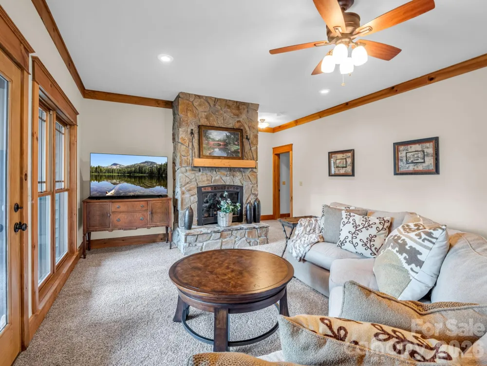 27 Anchor Drive Nebo, NC 28761