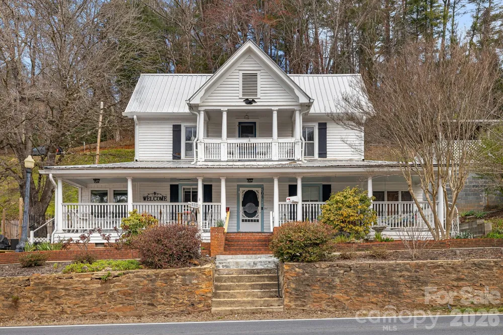 364 Haywood Road Dillsboro, NC 28725
