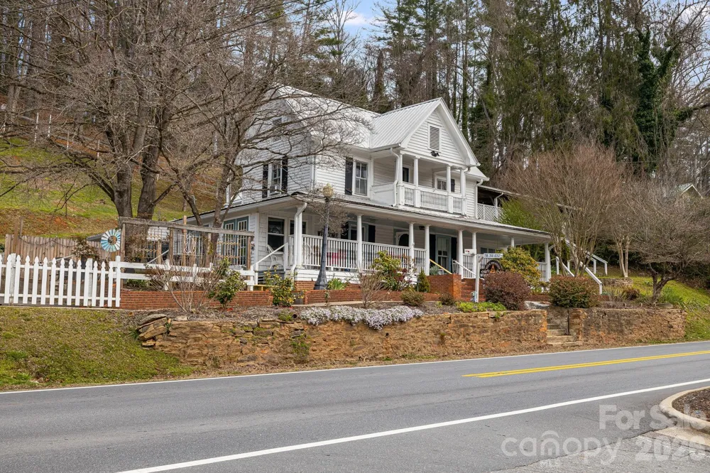 364 Haywood Road Dillsboro, NC 28725