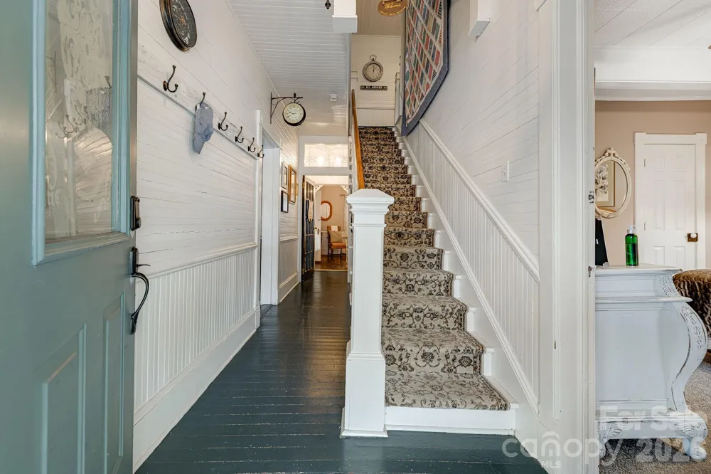 364 Haywood Road Dillsboro, NC 28725