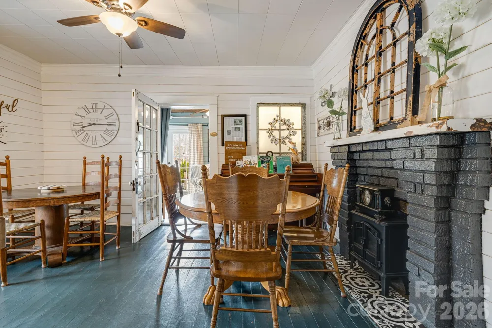 364 Haywood Road Dillsboro, NC 28725