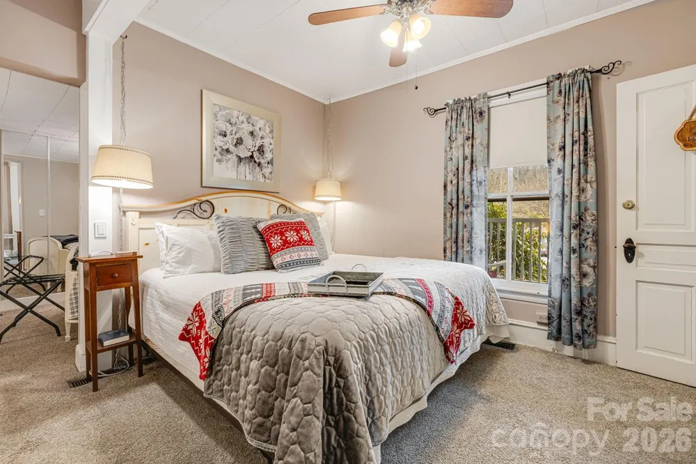 364 Haywood Road Dillsboro, NC 28725