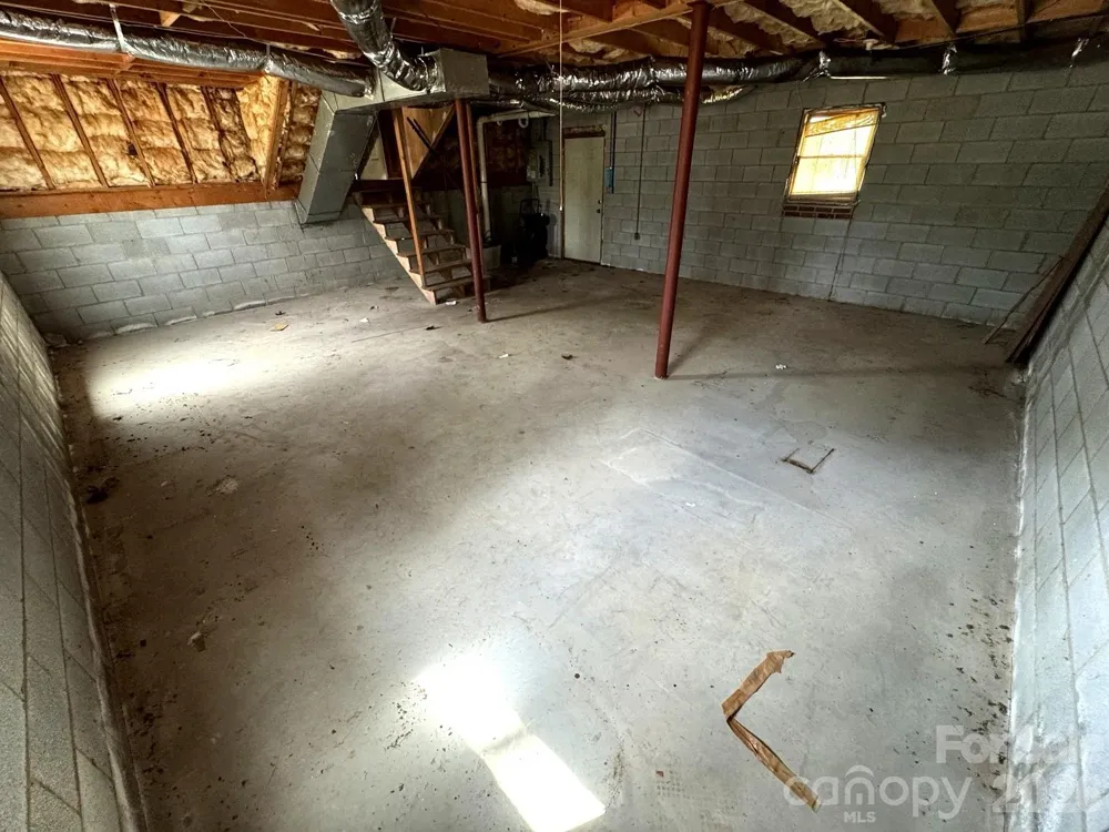 3968 Dover Street Claremont, NC 28610