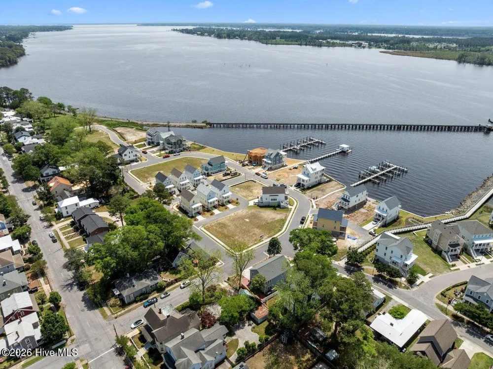 516 Front Street Washington, NC 27889
